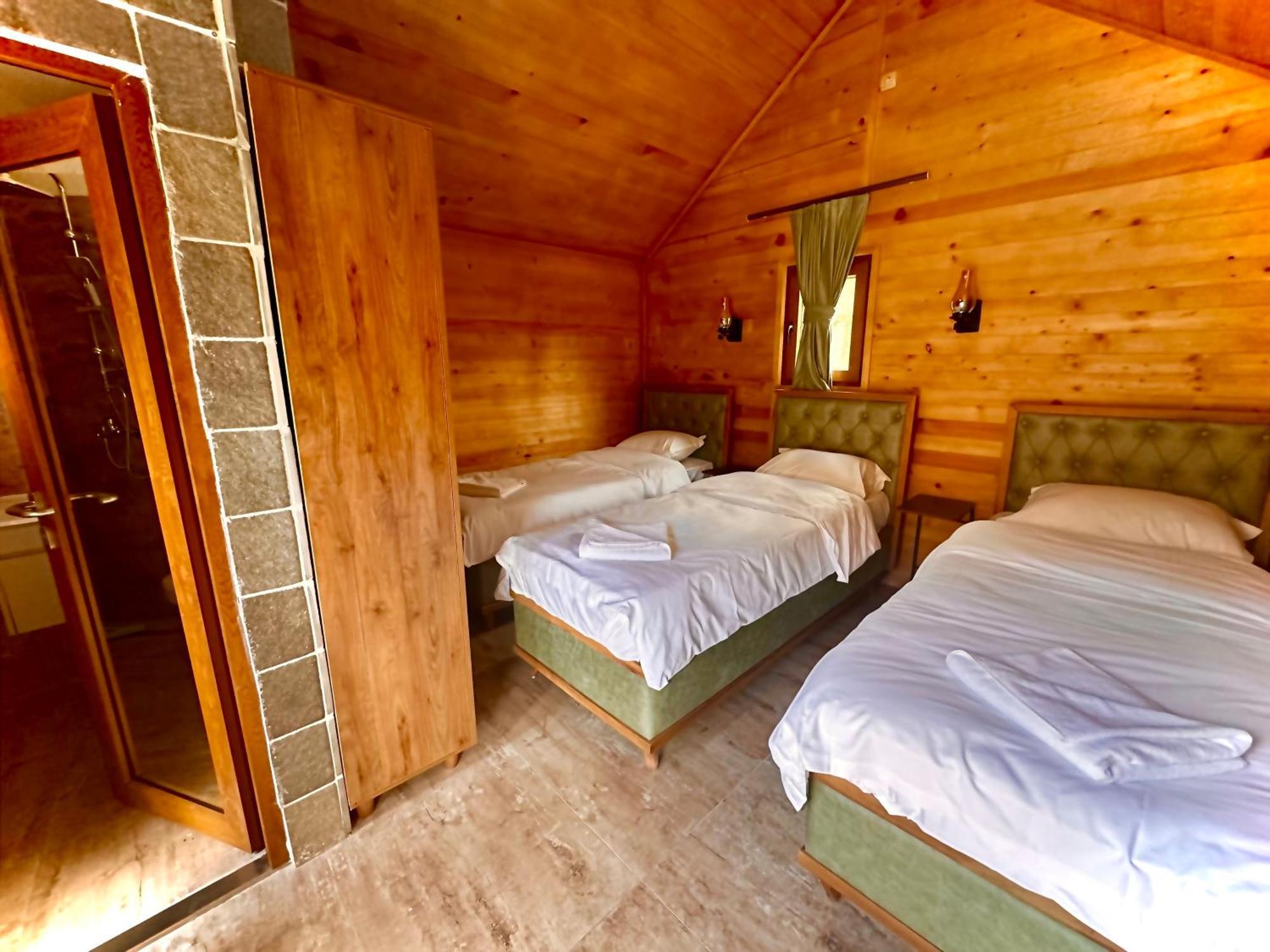 Malesia Eko Resort Peć Zewnętrze zdjęcie