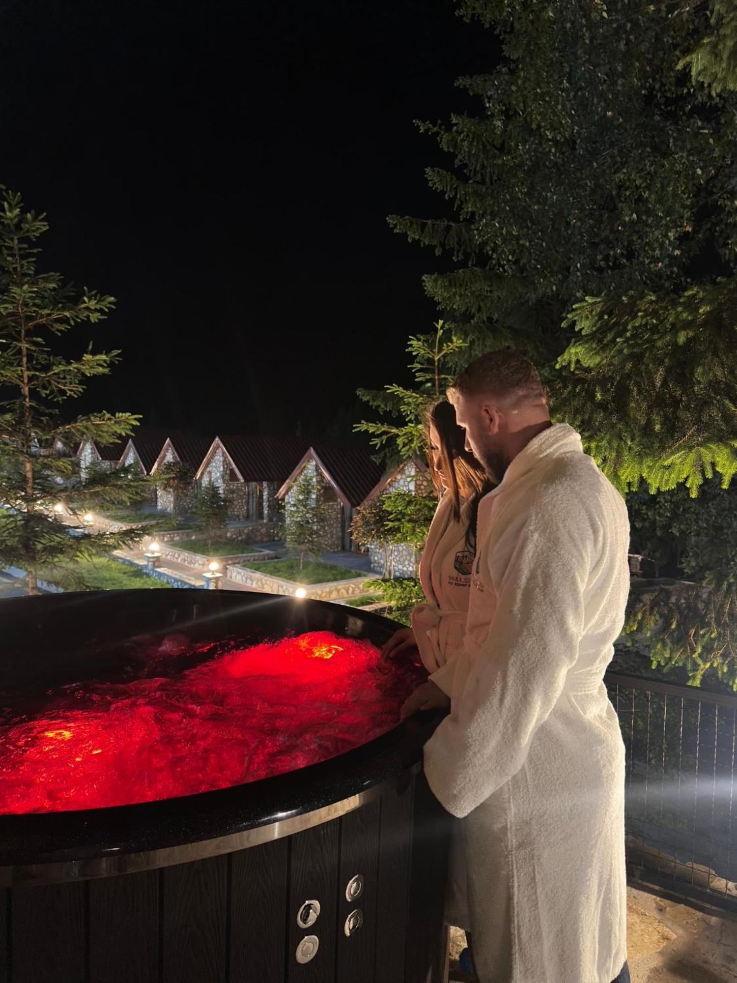 Malesia Eko Resort Peć Zewnętrze zdjęcie