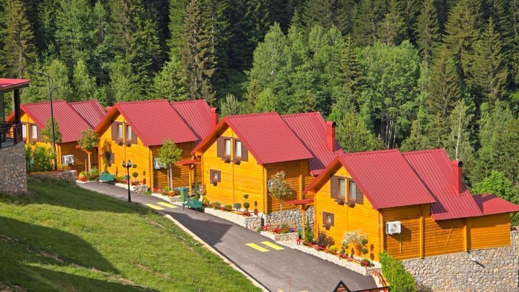Malesia Eko Resort Peć Zewnętrze zdjęcie