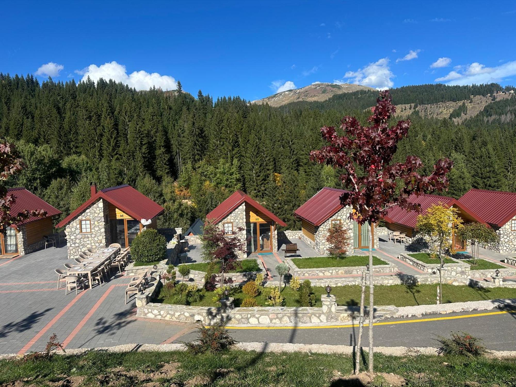 Malesia Eko Resort Peć Zewnętrze zdjęcie